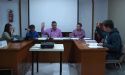Momento de la votación de los presupuestos municipales de Benavites para 2016