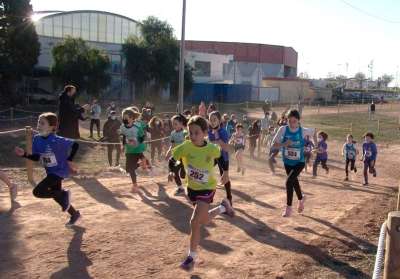 Más de 400 atletas participan en el I Cross Ciutat de Sagunt