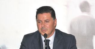 Luis García es el presidente de ASECAM
