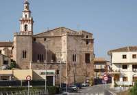 Entrada de Albalat dels Tarongers desde donde se observa el campanario de la iglesia