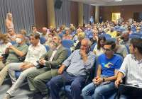 La audiencia pública sobre el Pantalán promovida por IP llena de público el salón del Centro Cívico