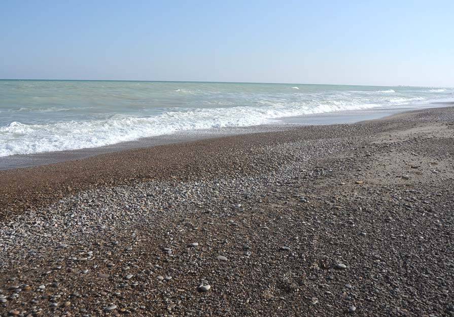 Estado actual de la playa de Almardà, en la costa norte de Sagunto