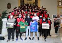 Recepción en el Ayuntamiento de Sagunto a los integrantes del Rugby Club Auxerrois de Francia