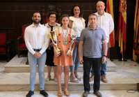 El Ayuntamiento de Sagunto recibe a la subcampeona mundial de pesca con caña, Lucía Romero