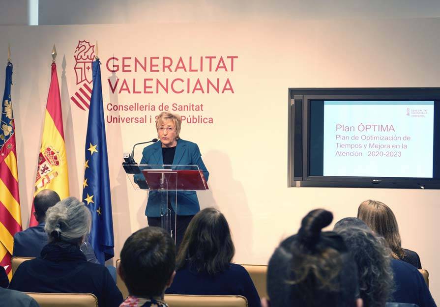 La consellera de Sanidad, Ana Barceló, durante la presentación del Plan Óptima